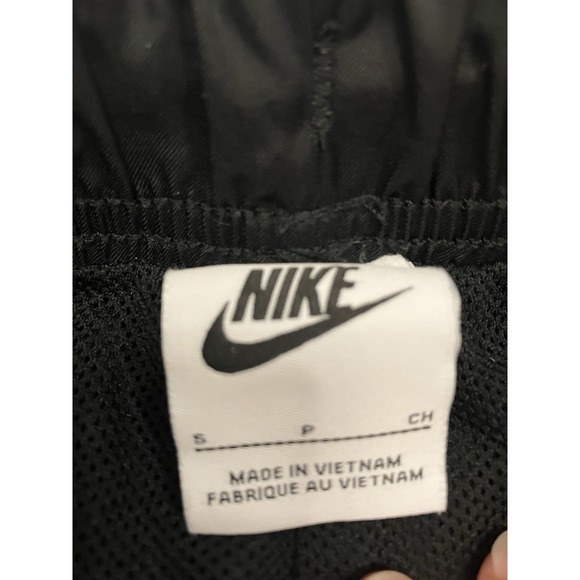 Nike Black Basketball Shorts size small. Excellent Condition Double Layer - Picture 2 of 5